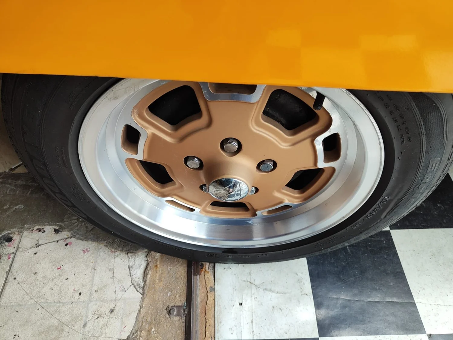 VW T1 split window bus 1963 — Brazilian Classic Cars